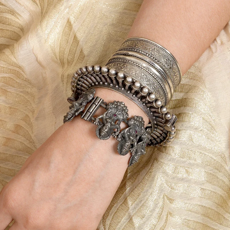 Bold And Beautiful Jewelry Now At Irresistible Prices Teejh Veeksha Stacked Bracelet Set