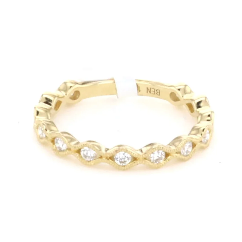 Grab Exquisite Jewelry At The Lowest Prices 0.33 ctw Diamond Band