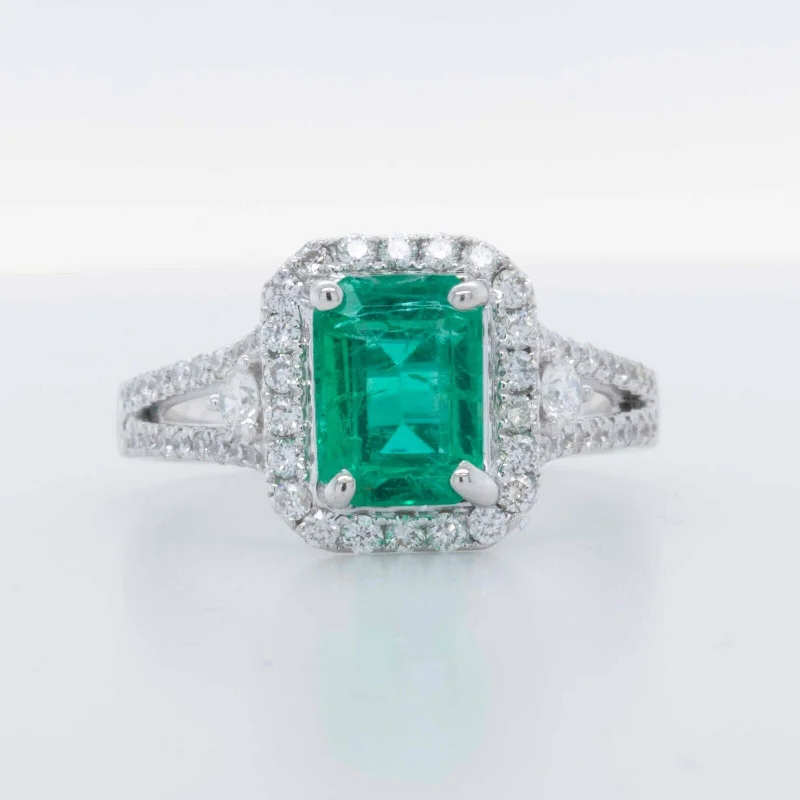 Special Offers On Handcrafted And Designer Jewelry 18k White Gold 1.75ct Em Cut Emerald & Diamond Halo Ring 0.50ctw G VS Size 6 Special Offers On Handcrafted And Designer Jewelry 18k White Gold 1.75ct Em Cut Emerald & Diamond Halo Ring 0.50ctw G VS Size 6