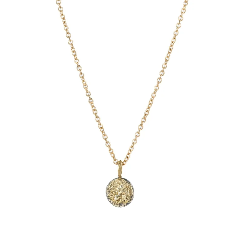 Unmissable Discounts On Timeless Jewelry Pieces Dusted Pebble Necklaces