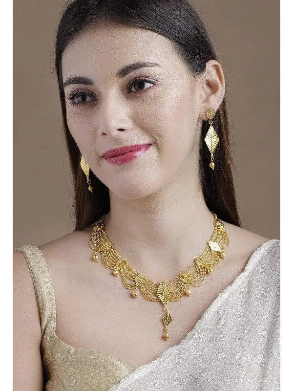 Elegant Rose Gold Jewelry For A Stylish Touch Rubans Gold Plated Handcrafted Layered Necklace Set Elegant Rose Gold Jewelry For A Stylish Touch Rubans Gold Plated Handcrafted Layered Necklace Set